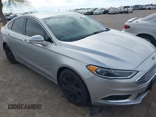 2018 Ford Fusion Energi SE with VIN 3FA6P0PU4JR123581, listed as a IAAI auction lot 41134246 with 226,813 mi miles. Bid and sale history available at carsss.com. Image 1.