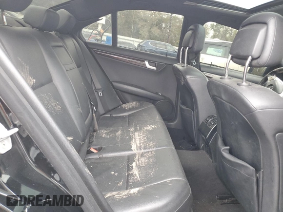 2014 Mercedes-Benz C 350 Sport with VIN WDDGF5HBXEA958358, listed as a Copart auction lot 48085305 with 154,880 mi miles and Clean Title. Bid and sale history available at DreamBid. Image 10.