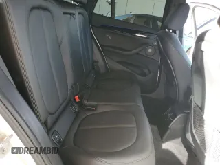 2021 BMW X1 sDrive28i z VIN WBXJG7C01M5T08696, wystawiony jako Copart lot #48004855 z przebiegiem 37 593 mil mil oraz Szkody całkowita. Historia ofert i sprzedaży dostępna na DreamBid. Obrazek 11.