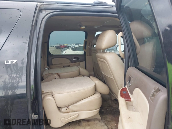 2011 Chevrolet Suburban LTZ с VIN 1GNSCKE02BR370652, выставлен на аукционе IAAI как лот 42473065 с пробегом 250 085 миль миль и . История ставок и продаж доступна на DreamBid. Изображение 8.