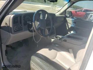 2005 Chevrolet Tahoe LT with VIN 1GNEC13T05R261373, listed as a Copart auction lot 49915475 with 153,491 mi miles and Salvage Title. Bid and sale history available at carsss.com. Image 8.