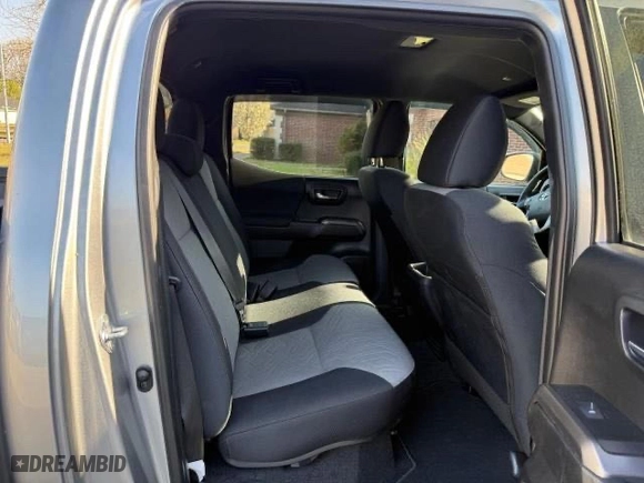 2022 Toyota Tacoma 4WD SR with VIN 3TMCZ5AN7NM463915, listed as a Copart auction lot 54006185 with 38,118 mi miles and Clean Title. Bid and sale history available at carsss.com. Image 6.