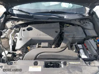 2017 Nissan Altima 2.5 SV with VIN 1N4AL3AP3HC298133, listed as a IAAI auction lot 42014798 with 73,434 mi miles. Bid and sale history available at carsss.com. Image 10.