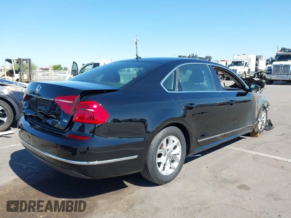 2016 Volkswagen Passat S с VIN 1VWAT7A39GC061897, выставлен на аукционе IAAI как лот 42562833 с пробегом Не указан миль и . История ставок и продаж доступна на DreamBid. Изображение 4.