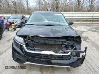 2021 Kia Seltos LX with VIN KNDEPCAA6M7104905, listed as a Copart auction lot 51917725 with 77,676 mi miles and Salvage Title. Bid and sale history available at carsss.com. Image 5.