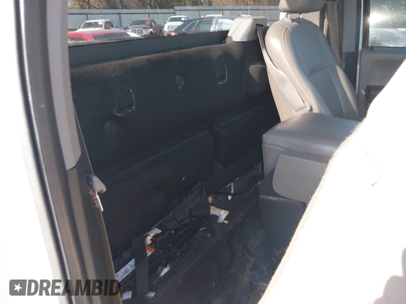 2018 Ford F-150 XL with VIN 1FTMF1CB6JKE60661, listed as a IAAI auction lot 41276885 with 142,090 mi miles. Bid and sale history available at carsss.com. Image 8.