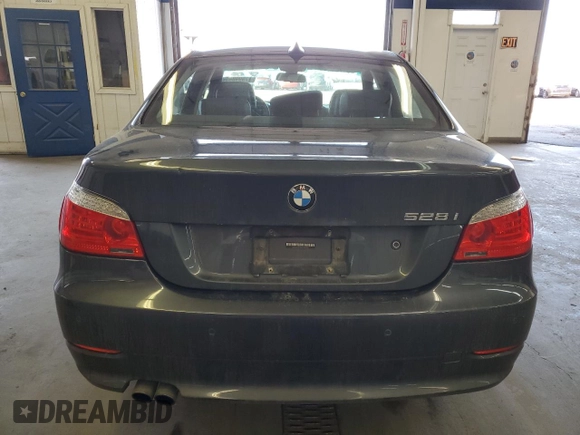 2010 BMW 5 Series 528i xDrive with VIN WBANV1C54AC388240, listed as a Copart auction lot 47999885 with 151,535 mi miles and Salvage Title. Bid and sale history available at carsss.com. Image 6.