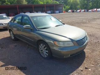 2008 Hyundai Azera Limited with VIN KMHFC46F58A252140, listed as a IAAI auction lot 42042343 with 201,418 mi miles. Bid and sale history available at carsss.com. Image 1.