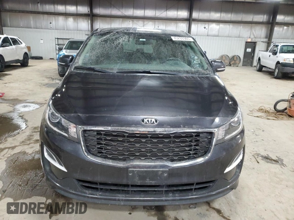 2020 Kia Sedona EX with VIN KNDMB5C12L6588496, listed as a Copart auction lot 45233365 with 104,325 mi miles and Clean Title. Bid and sale history available at carsss.com. Image 5.