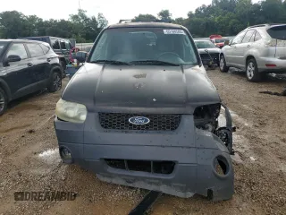 2006 Ford Escape XLT с VIN 1FMCU031X6KA47499, выставлен на аукционе Copart как лот 65188505 с пробегом Не указан миль и Списание • Salvage title. История ставок и продаж доступна на DreamBid. Изображение 5.
