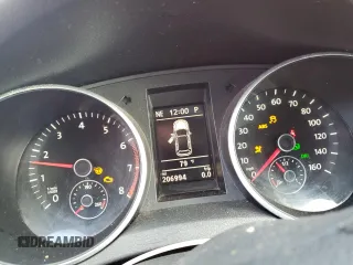 2013 Volkswagen Golf w/Conv z VIN WVWDB7AJ5DW119502, wystawiony jako Copart lot #47829345 z przebiegiem 206 994 mil mil oraz Szkoda całkowita • Salvage title. Historia ofert i sprzedaży dostępna na DreamBid. Obrazek 9.