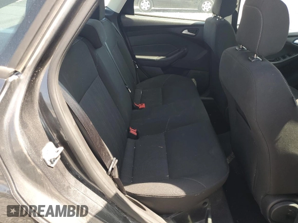 2018 Ford Focus SE с VIN 1FADP3FE5JL312063, выставлен на аукционе Copart как лот 53882065 с пробегом 82 743 миль миль и Списание • Salvage title. История ставок и продаж доступна на DreamBid. Изображение 10.