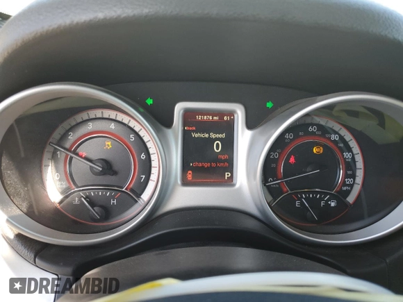 2017 Dodge Journey SXT with VIN 3C4PDCBG7HT531547, listed as a Copart auction lot 52322685 with 121,876 mi miles and Salvage title. Bid and sale history available at DreamBid. Image 9.