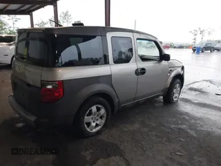 2004 Honda Element EX with VIN 5J6YH28624L015193, listed as a IAAI auction lot 42787130 with Not provided miles and . Bid and sale history available at DreamBid. Image 4.