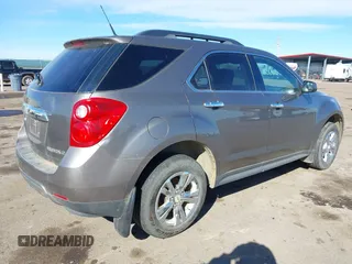 2012 Chevrolet Equinox 1LT z VIN 2GNALDEK2C6107180, wystawiony jako IAAI lot #41673707 z przebiegiem 200 000 mil mil oraz . Historia ofert i sprzedaży dostępna na DreamBid. Obrazek 4.