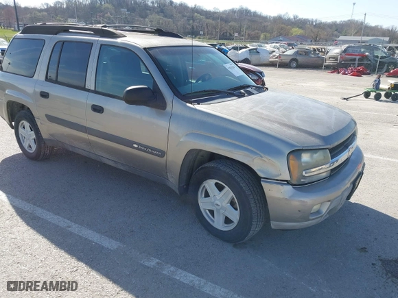 2003 Chevrolet TrailBlazer EXT LT with VIN 1GNES16S936226237, listed as a IAAI auction lot 41826283 with 178,197 mi miles. Bid and sale history available at carsss.com. Image 1.