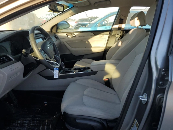 2017 Hyundai Sonata Hybrid SE with VIN KMHE24L39HA064181, listed as a Copart auction lot 82154673 with 84,134 mi miles. Bid and sale history available at carsss.com. Image 7.