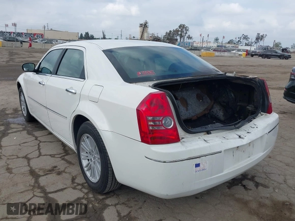 2010 Chrysler 300 Touring with VIN 2C3CA5CV3AH159188, listed as a IAAI auction lot 42116474 with Not Provided miles. Bid and sale history available at carsss.com. Image 3.