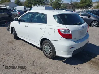 2010 Toyota Matrix with VIN 2T1KU4EE2AC348334, listed as a IAAI auction lot 41806058 with 230,549 mi miles. Bid and sale history available at carsss.com. Image 3.