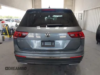 2020 Volkswagen Tiguan SE z VIN 3VV3B7AX0LM007612, wystawiony jako IAAI lot #42275320 z przebiegiem 44 254 mil mil oraz . Historia ofert i sprzedaży dostępna na DreamBid. Obrazek 17.