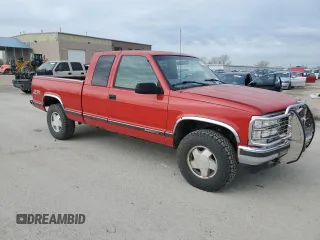 1997 GMC Sierra 1500 z VIN 1GTEK19R3VE545661, wystawiony jako Copart lot #50212975 z przebiegiem 2 827 591 mil mil oraz Czysty tytuł • Clean title. Historia ofert i sprzedaży dostępna na DreamBid. Obrazek 4.