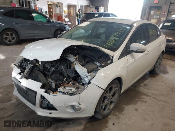 2013 Ford Focus SE with VIN 1FADP3F21DL306920, listed as a IAAI auction lot 41657484 with 172,116 mi miles. Bid and sale history available at carsss.com. Image 6.