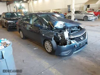 2017 Nissan Versa Sedan SV with VIN 3N1CN7AP1HL882512, listed as a IAAI auction lot 41431152 with 73,207 mi miles. Bid and sale history available at carsss.com. Image 1.