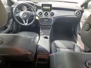 2015 Mercedes-Benz GLA 250 z VIN WDCTG4EB4FJ139975, wystawiony jako Copart lot #52929485 z przebiegiem 54 104 mil mil oraz Szkoda całkowita • Salvage title. Historia ofert i sprzedaży dostępna na DreamBid. Obrazek 8.
