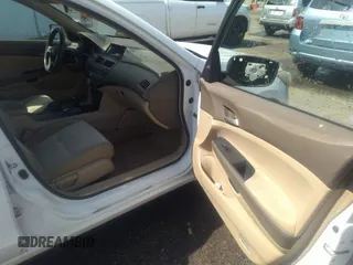 2008 Honda Accord LX z VIN 1HGCP26338A046922, wystawiony jako IAAI lot #42101703 z przebiegiem 280 000 mil mil oraz . Historia ofert i sprzedaży dostępna na DreamBid. Obrazek 5.