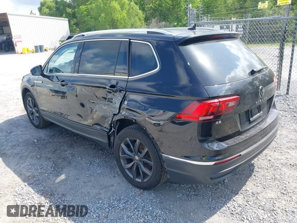 2024 Volkswagen Tiguan SE with VIN 3VV3B7AX7RM029891, listed as a IAAI auction lot 42087357 with 43,636 mi miles and . Bid and sale history available at DreamBid. Image 3.