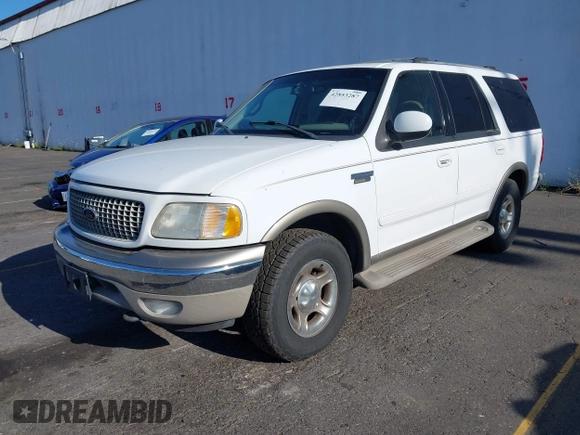 2000 Ford Expedition Eddie Bauer with VIN 1FMPU18L5YLB92805, listed as a IAAI auction lot 42853287 with 205,555 mi miles and . Bid and sale history available at DreamBid. Image 2.