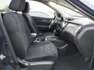 2016 Nissan Rogue SV with VIN 5N1AT2MT9GC810274, listed as a IAAI auction lot 41882173 with 179,818 mi miles. Bid and sale history available at carsss.com. Image 5.