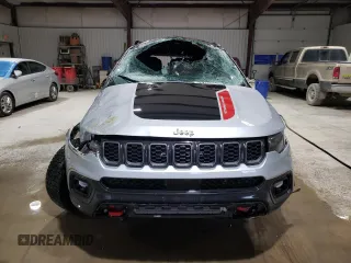 2024 Jeep Compass Trailhawk with VIN 3C4NJDDN5RT149519, listed as a Copart auction lot 51455005 with 23,062 mi miles and Non repairable. Bid and sale history available at DreamBid. Image 5.