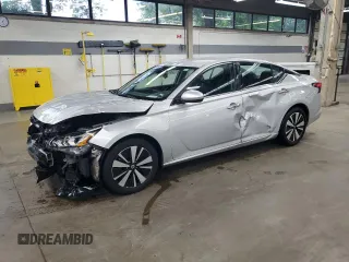 2021 Nissan Altima SV with VIN 1N4BL4DVXMN415435, listed as a Copart auction lot 60133645 with 83,506 mi miles and Clean title. Bid and sale history available at DreamBid. Image 1.