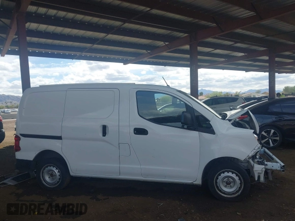 2017 Nissan NV200 S z VIN 3N6CM0KN3HK708335, wystawiony jako IAAI lot #41713394 z przebiegiem 139 215 mil mil oraz . Historia ofert i sprzedaży dostępna na DreamBid. Obrazek 13.