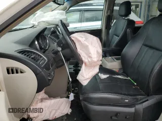 2012 Chrysler Town & Country Touring z VIN 2C4RC1BG3CR330482, wystawiony jako Copart lot #55106075 z przebiegiem 210 054 mil mil oraz Szkoda całkowita • Salvage title. Historia ofert i sprzedaży dostępna na DreamBid. Obrazek 7.