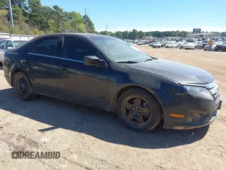 2010 Ford Fusion SE with VIN 3FAHP0HA6AR393781, listed as a IAAI auction lot 41868100 with 228,232 mi miles. Bid and sale history available at carsss.com. Image 1.