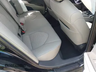 2023 Toyota Camry SE z VIN 4T1T11AK9PU721786, wystawiony jako IAAI lot #42279812 z przebiegiem 30 707 mil mil oraz . Historia ofert i sprzedaży dostępna na DreamBid. Obrazek 8.