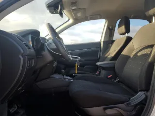 2022 Mitsubishi Outlander ES z VIN JA4APUAU7NU010401, wystawiony jako Copart lot #87462314 z przebiegiem Nie podano mil oraz Szkody całkowita. Historia ofert i sprzedaży dostępna na DreamBid. Obrazek 7.