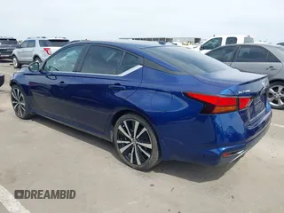 2019 Nissan Altima SR with VIN 1N4AL4CVXKC226595, listed as a IAAI auction lot 41895582 with 45,019 mi miles and . Bid and sale history available at carsss.com. Image 3.