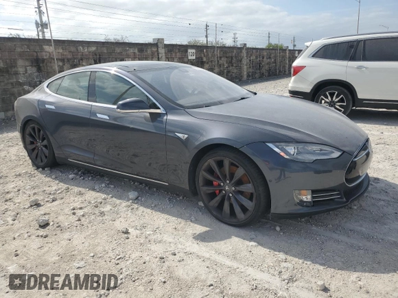 2014 Tesla Model S P85D with VIN 5YJSA1H28EFP62793, listed as a Copart auction lot 52902495 with Not Provided miles and Salvage Title. Bid and sale history available at DreamBid. Image 4.