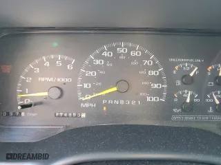 1998 Chevrolet Tahoe with VIN 1GNEK13R8WJ372101, listed as a Copart auction lot 42957075 with 174,853 mi miles and Salvage Title. Bid and sale history available at carsss.com. Image 9.