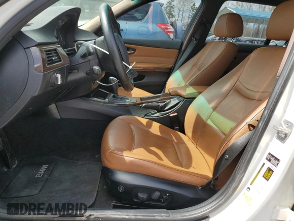 2011 BMW 3 Series 328i xDrive with VIN WBAUU3C52BA542628, listed as a Copart auction lot 50524175 with 151,204 mi miles and Salvage Title. Bid and sale history available at DreamBid. Image 7.