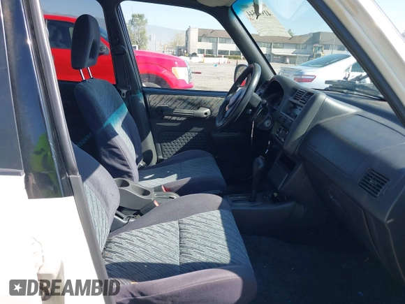 1999 Toyota RAV4 with VIN JT3GP10V2X7064915, listed as a IAAI auction lot 41998544 with 302,351 mi miles and . Bid and sale history available at DreamBid. Image 5.