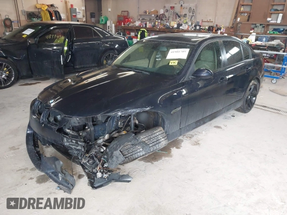 2006 BMW 3 Series 325i with VIN WBAVB13546KX50248, listed as a IAAI auction lot 41901709 with 167,423 mi miles. Bid and sale history available at carsss.com. Image 17.