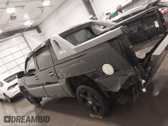 2002 Chevrolet Avalanche with VIN 3GNEC13TX2G139969, listed as a IAAI auction lot 41864534 with 187,150 mi miles and . Bid and sale history available at DreamBid. Image 15.