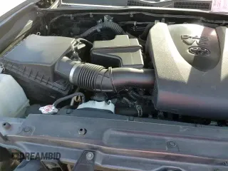 2018 Toyota Tacoma SR5 with VIN 5TFRZ5CNXJX061401, listed as a Copart auction lot 70929715 with 79,596 mi miles and Salvage title. Bid and sale history available at DreamBid. Image 14.