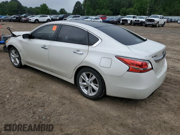 2015 Nissan Altima SV z VIN 1N4AL3AP2FC116869, wystawiony jako Copart lot #56748255 z przebiegiem 129 818 mil mil oraz Czysty tytuł • Clean title. Historia ofert i sprzedaży dostępna na DreamBid. Obrazek 2.
