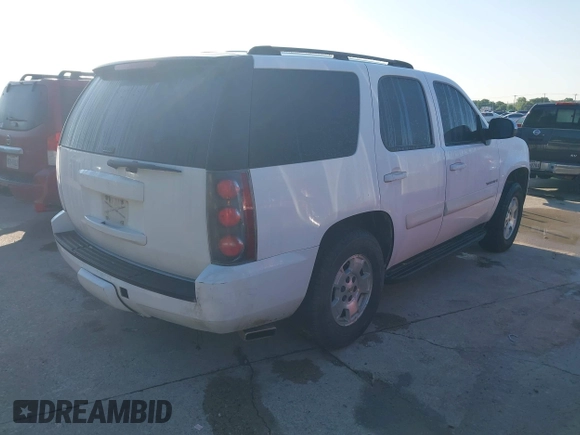 2007 GMC Yukon SLE w/3SA with VIN 1GKFC13C77R312288, listed as a IAAI auction lot 41970782 with 187,968 mi miles. Bid and sale history available at carsss.com. Image 4.