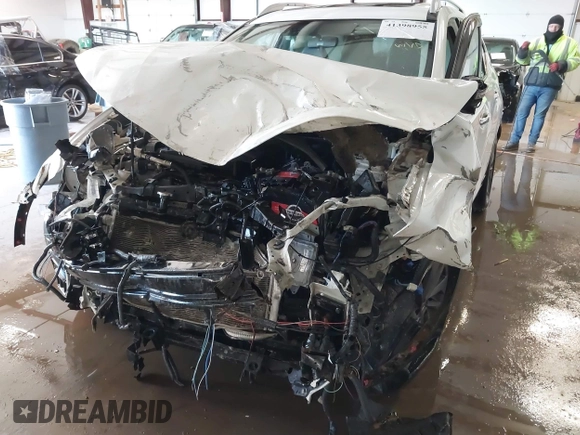 2016 Nissan Rogue SL with VIN 5N1AT2MV0GC770880, listed as a IAAI auction lot 41398955 with Not Provided miles and . Bid and sale history available at DreamBid. Image 13.